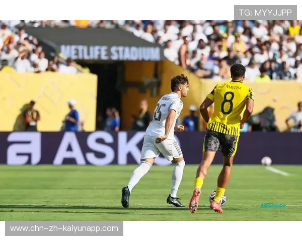 世界杯姆巴佩弧顶世界波点燃赛事激情